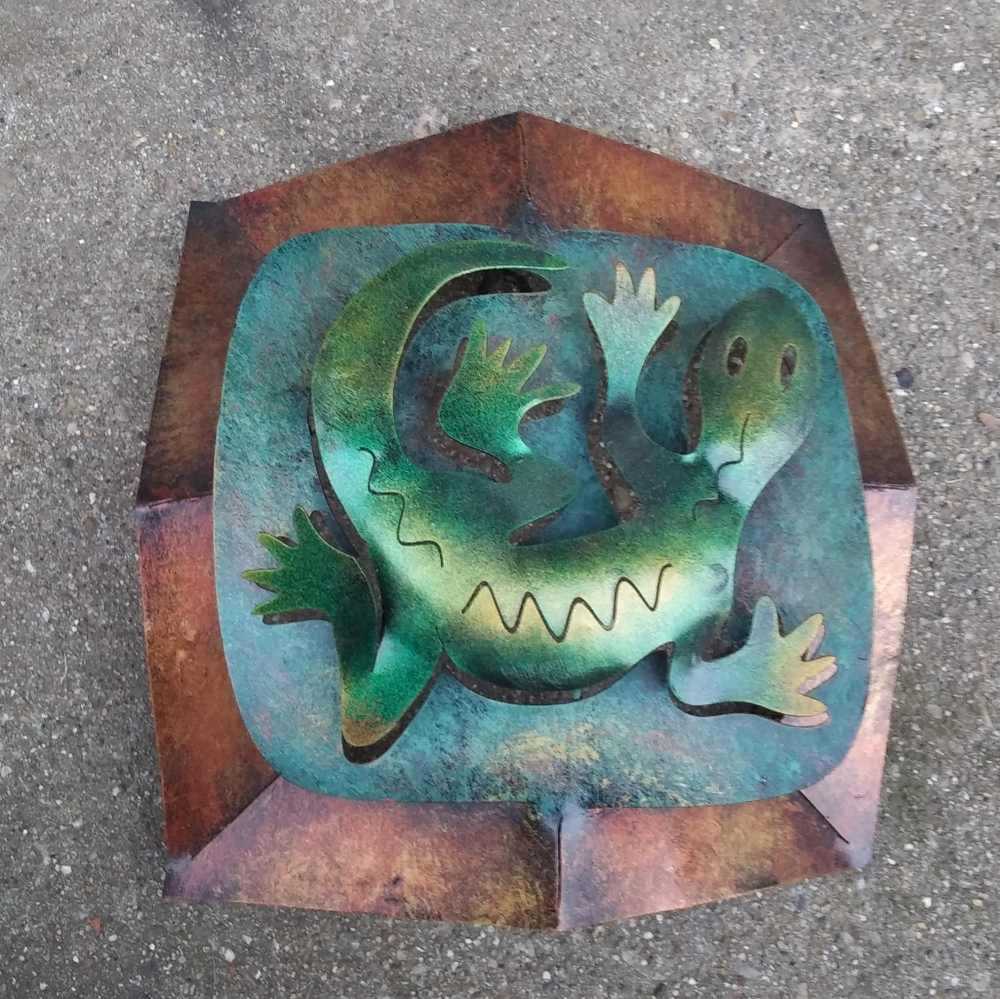 Iguana Metal Wall Art - Candle holder/sconce